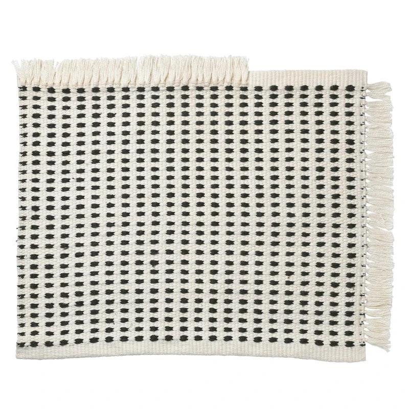Ferm LIVING Tapis Way, 50 x 70, Blanc Cassé - bleu Foncé 3 Ferm LIVING Tapis Way, 50 x 70, Blanc Cassé - bleu Foncé