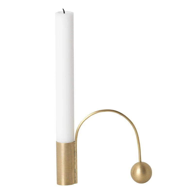 Ferm LIVING Bougeoir Balance, Laiton 4 Ferm LIVING Bougeoir Balance, Laiton – Image 2