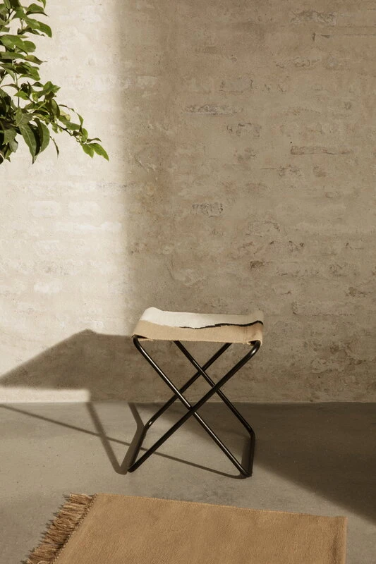 Ferm LIVING Tabouret Desert, Cashmere - Soil 5 Ferm LIVING Tabouret Desert, Cashmere - Soil – Image 3