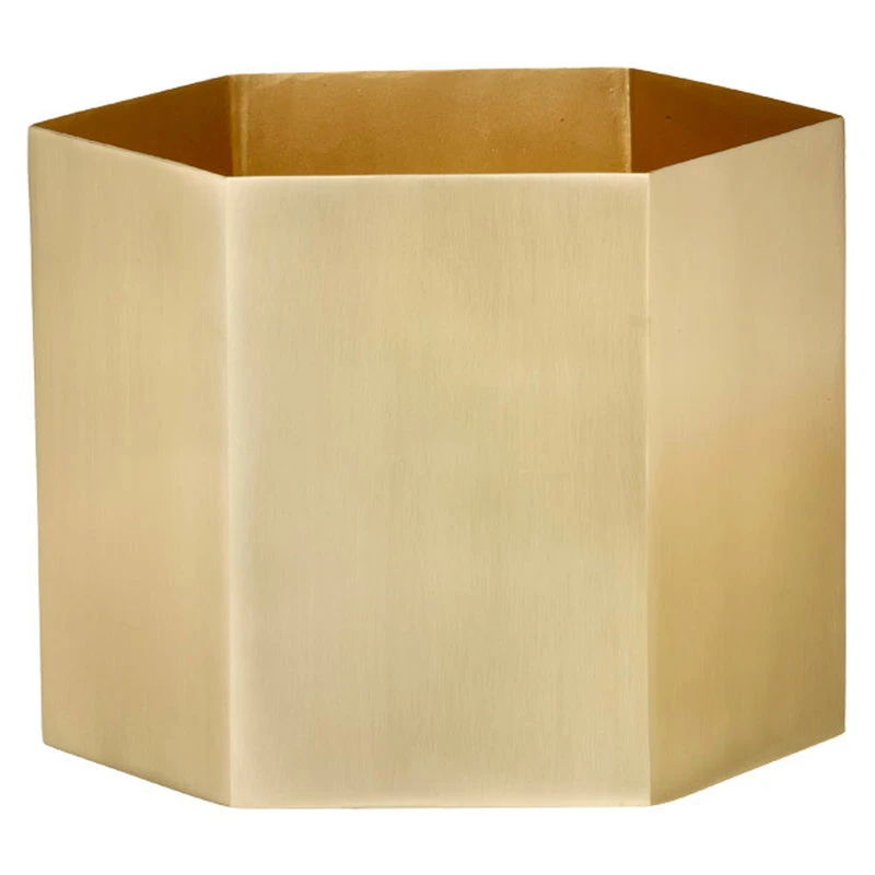 Ferm LIVING Pot Hexagon XL, Laiton 3 Ferm LIVING Pot Hexagon XL, Laiton