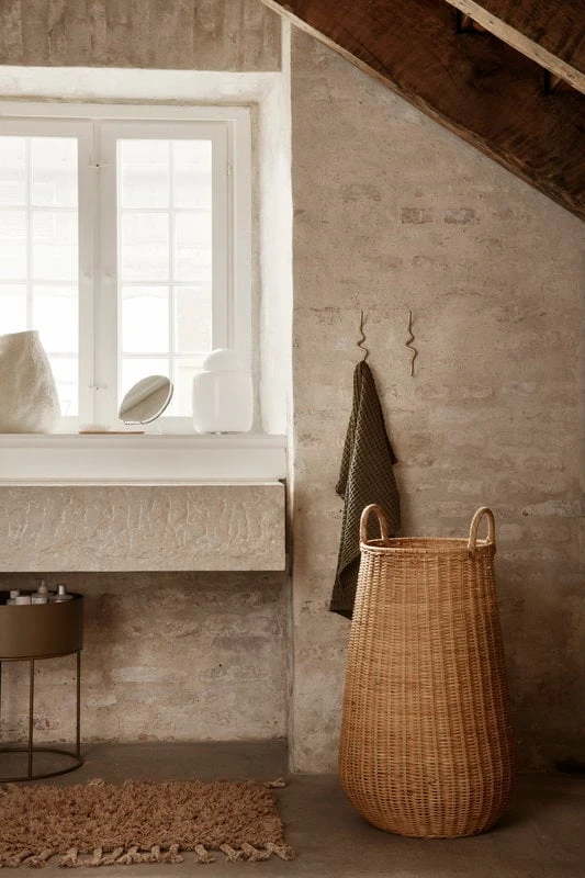 Ferm LIVING Miroir De Table Pond, Laiton 6 Ferm LIVING Miroir De Table Pond, Laiton – Image 4