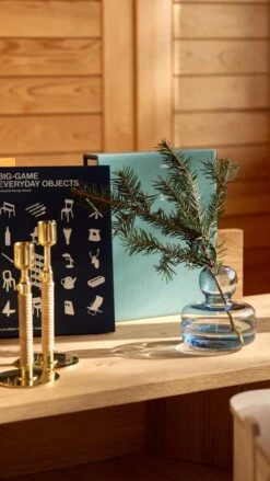 Ferm LIVING Banc Oblique, Chêne -ferm LIVING Magasin FDS Joulu2531 1080x1920 final