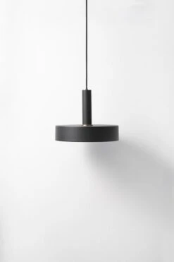 Ferm LIVING Abat-jour Record, Noir 11 Ferm LIVING Abat-jour Record, Noir -ferm LIVING Magasin LAMPS HIBLACK BLACKRECORD 1