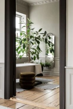 Ferm LIVING Tapis Way, 50 x 70, Blanc Cassé - bleu Foncé 7 Ferm LIVING Tapis Way, 50 x 70, Blanc Cassé - bleu Foncé -ferm LIVING Magasin The Home 3days 20198528