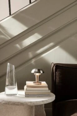 Ferm LIVING Lampe De Table Tiny, Modèle Bas, Acier -ferm LIVING Magasin fermLIVING AW21 MineralSculpturalTable TinyLampSteel image