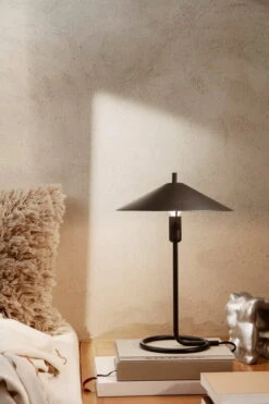 Ferm LIVING Lampe De Table Filo, Noir -ferm LIVING Magasin fermLIVING SS22 FiloTableLamp BlackBlack image 1