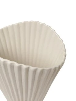 Ferm LIVING Vase Fountain, Blanc Cassé -ferm LIVING Magasin fermLIVING FountainVase 1104264792 pack 3